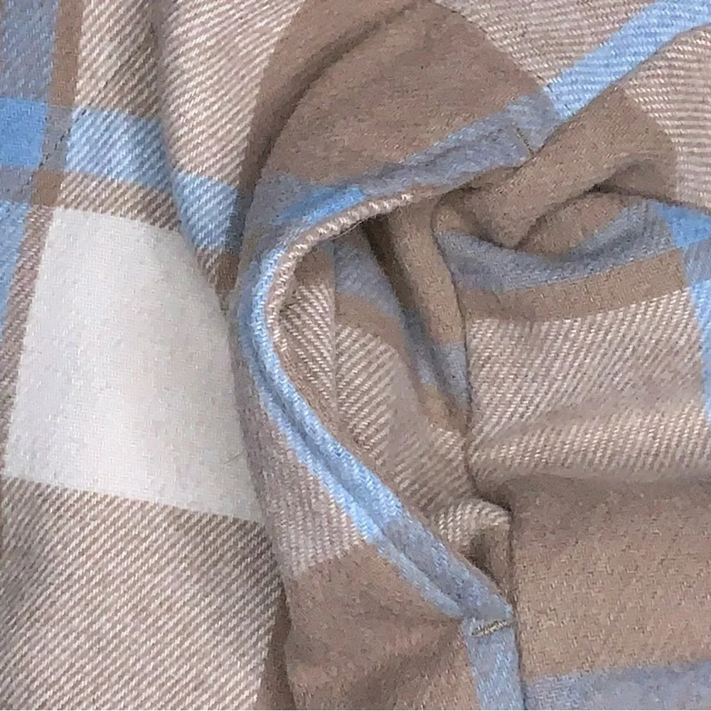 Medium HFX Flannel Shirt Jacket Snap Button Closure Beige Blue Plaid Wool Blend